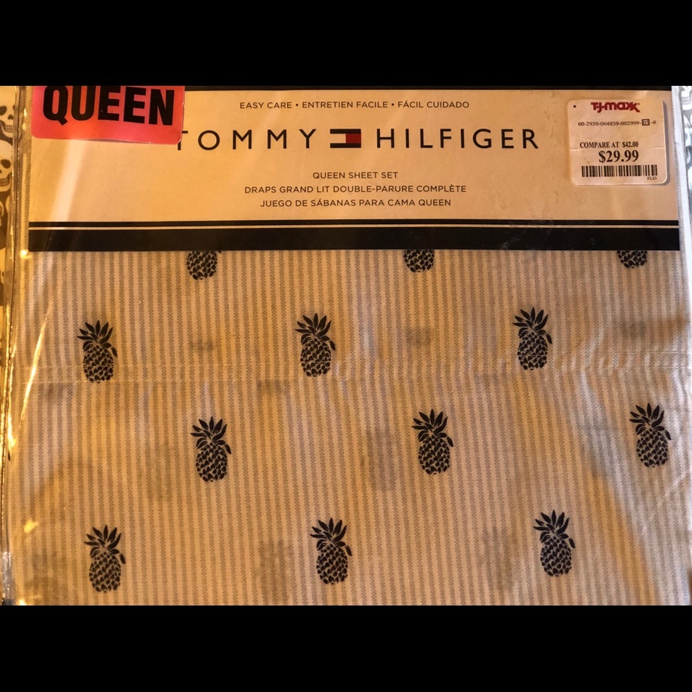 Queen sheet set